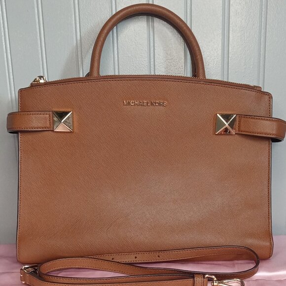 Michael Kors Handbags - Michael Kors Karla East West